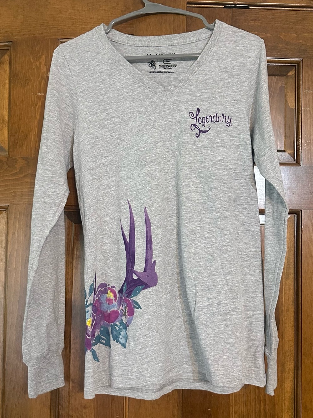 Legendary Whitetails Gray Long Sleeve Tee with Purple Antler Print Size Small